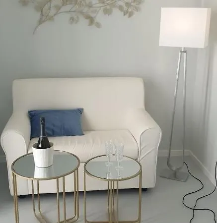 Younique Bed & Breakfast